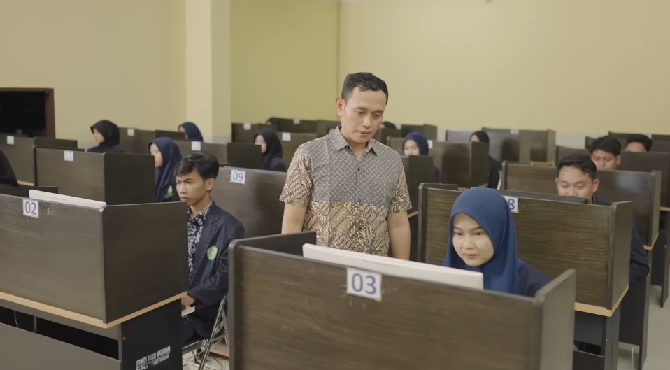 Suasana Ujian Berbasis Komputer